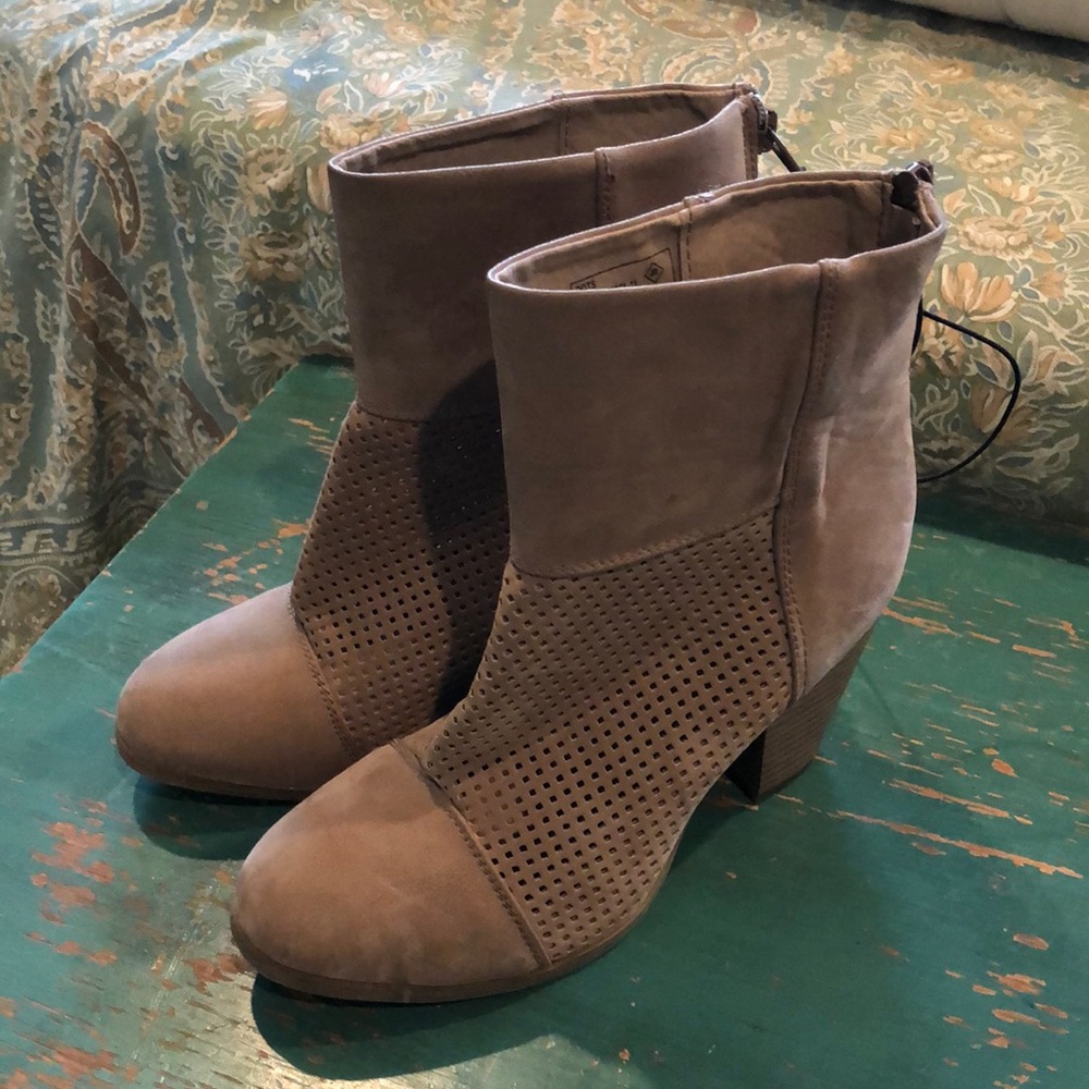 Faux suede perforated ankle booties